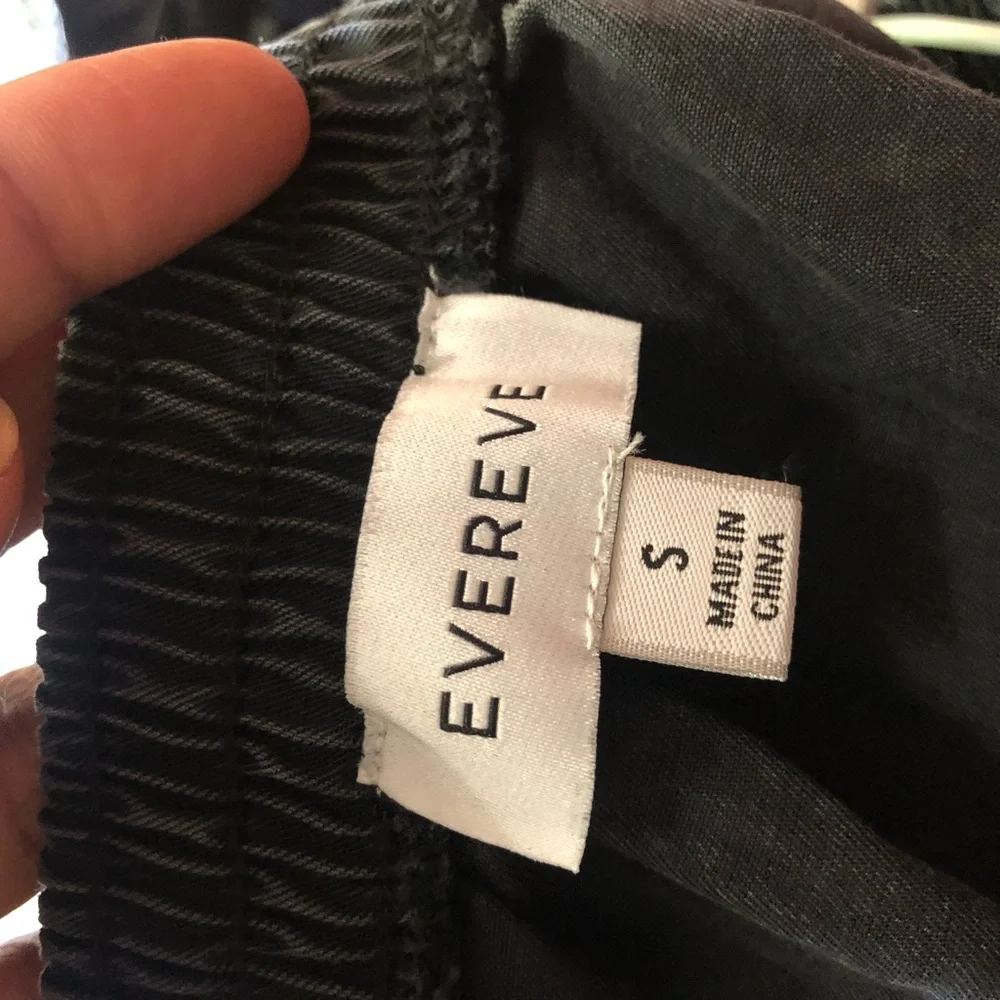 Evereve Emery Cargo Black Strapless Jumpsuit Size Small - Picture 11 of 11